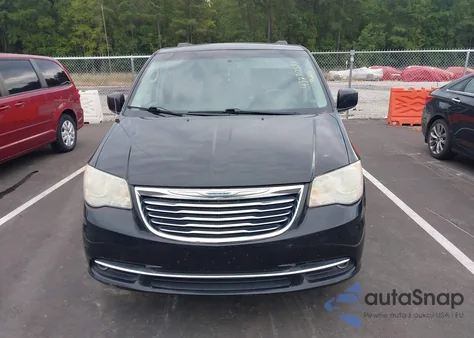 2013 Chrysler Town & Country Touring z USA, uszkodzony, nr VIN 2C4RC1BG8DR573626